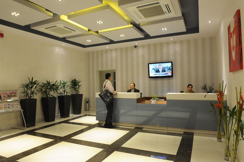 Отель Ahuja Residency Sunder Nagar Нью-Дели Экстерьер фото